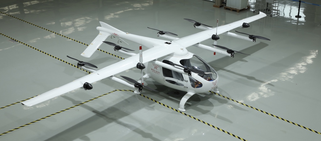 牧羽天航空研制的EV-4，为4座载人复合翼eVTOL，2021年9月首飞。受访者供图