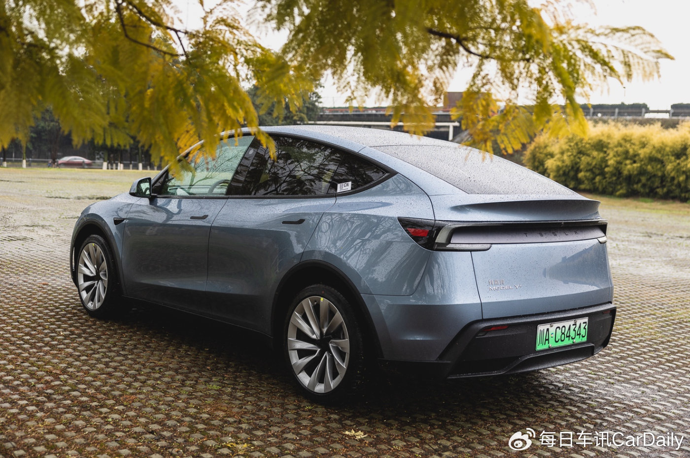 成都首试焕新Model Y：续航/静音/舒适三重进化打破电动SUV天花板__成都首试焕新Model Y：续航/静音/舒适三重进化打破电动SUV天花板